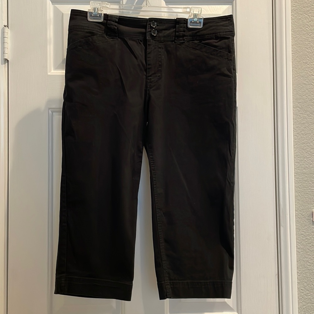 Crazy Shirts black cotton Capri pants women’s size 8